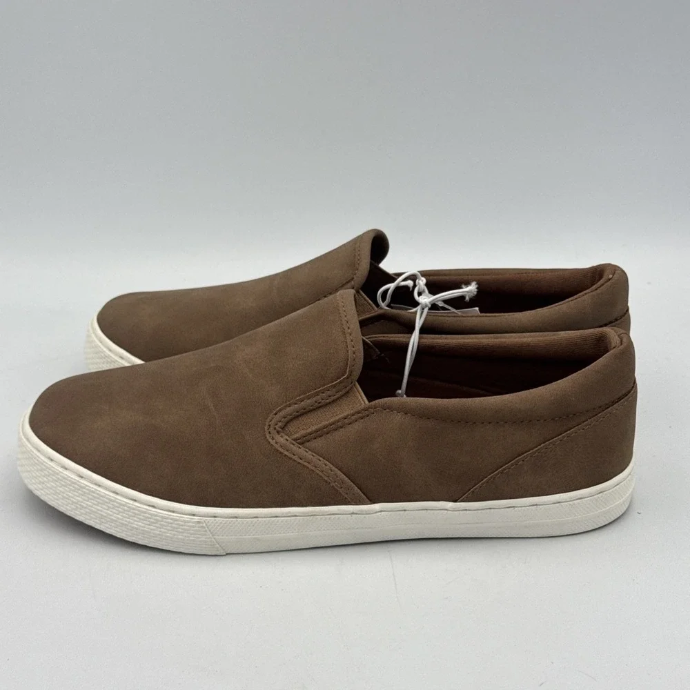 The Children's Place Youth Slip-On Sneakers Tan Brown Casual Shoes Size 6